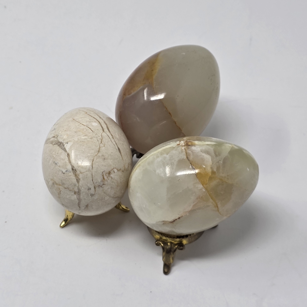 Set of 3 Polished Stone Eggs Cream, Beige & Light Green Tones Great condition